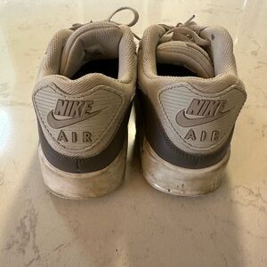 White and gray Nike Air Max size 9.5